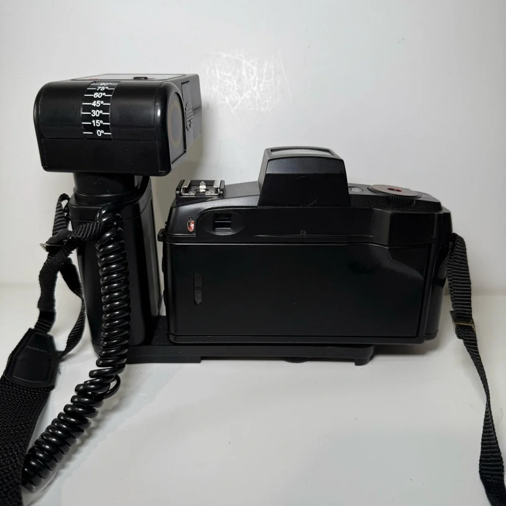 Vintage Canon TC-5000 35mm Film Camera w/extended/Lens “UNTESTED” Buy As Is !!